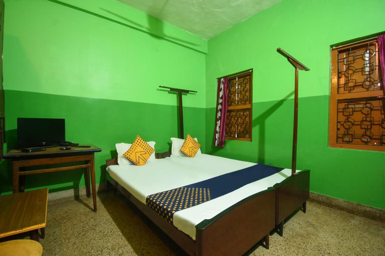 Spot On Hotel Vijaya Кътак Екстериор снимка